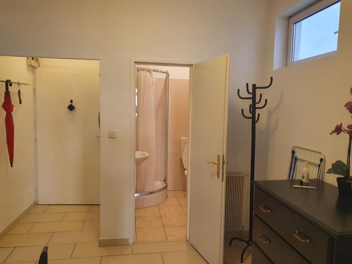 Spacious Apartment Near The Center Vienna Exterior photo